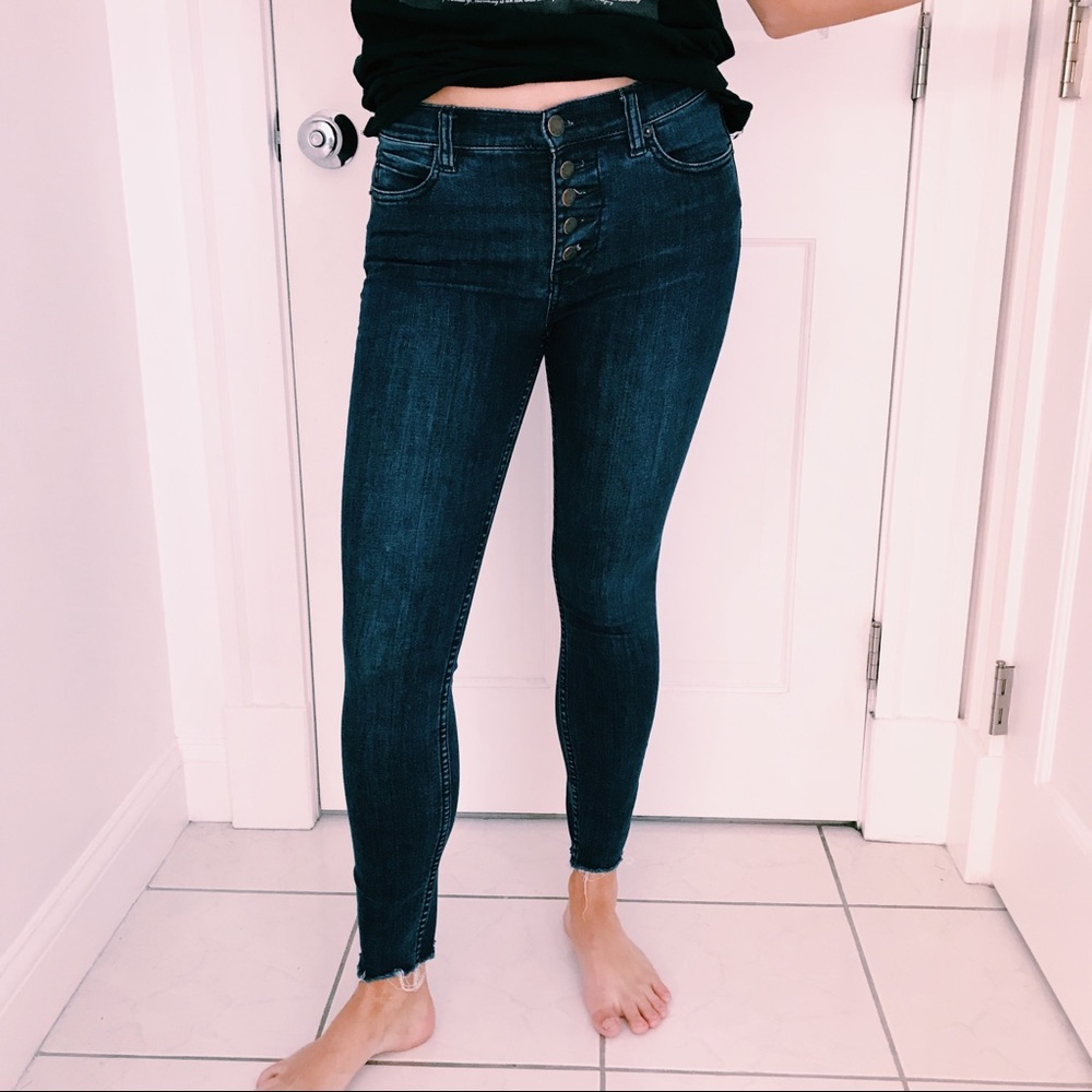 FREE PEOPLE BUTTON FLY JEANS
